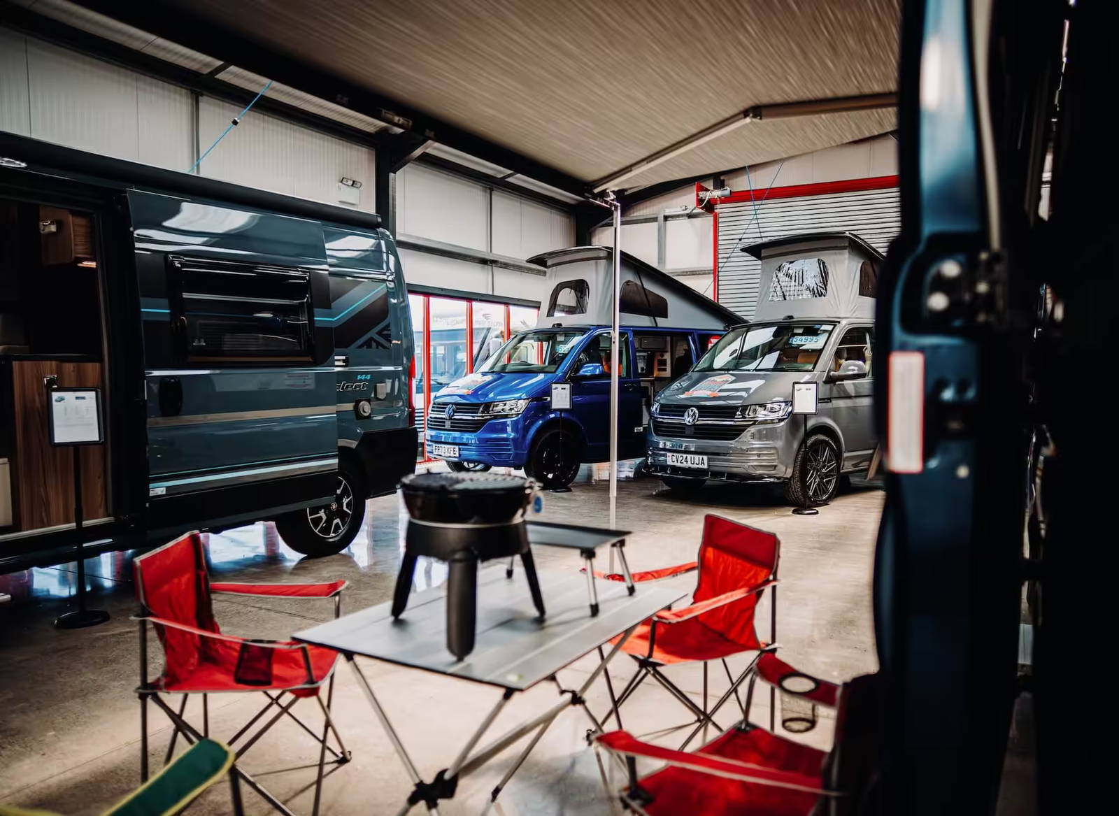 Indoor Showroom Large