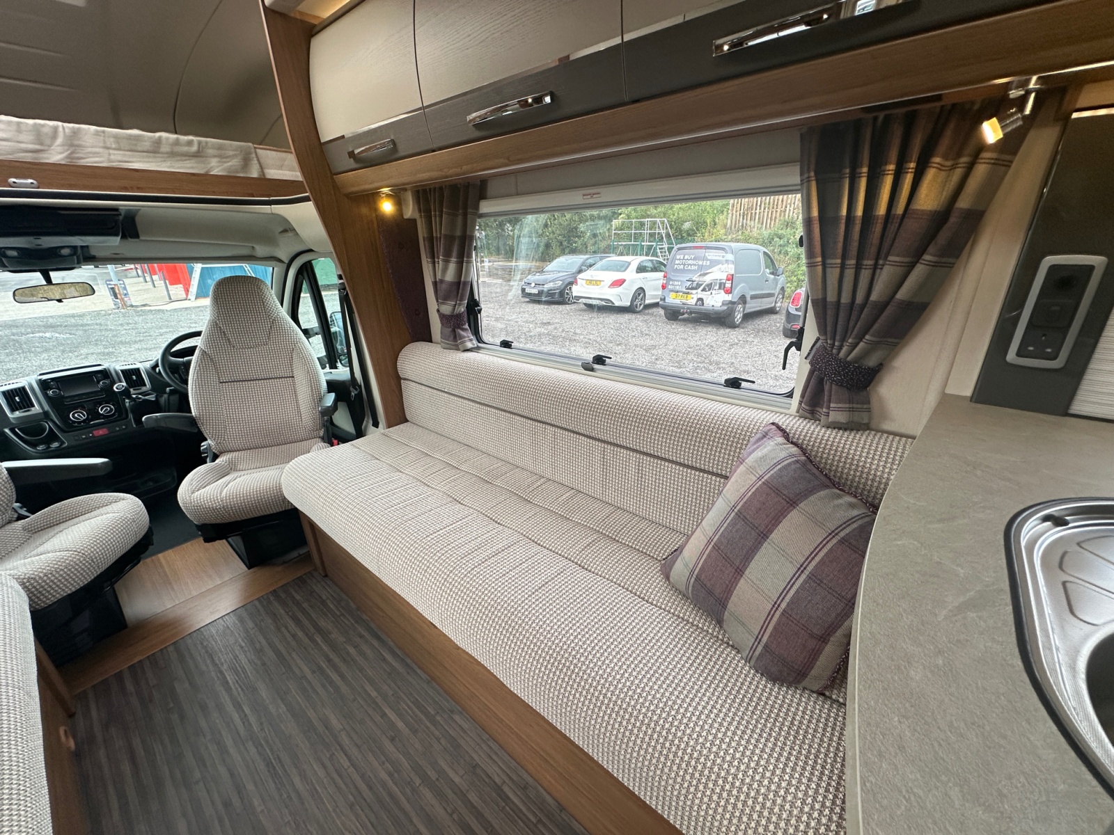 2017 Autotrail Tracker Rs For Sale Uc6171 16