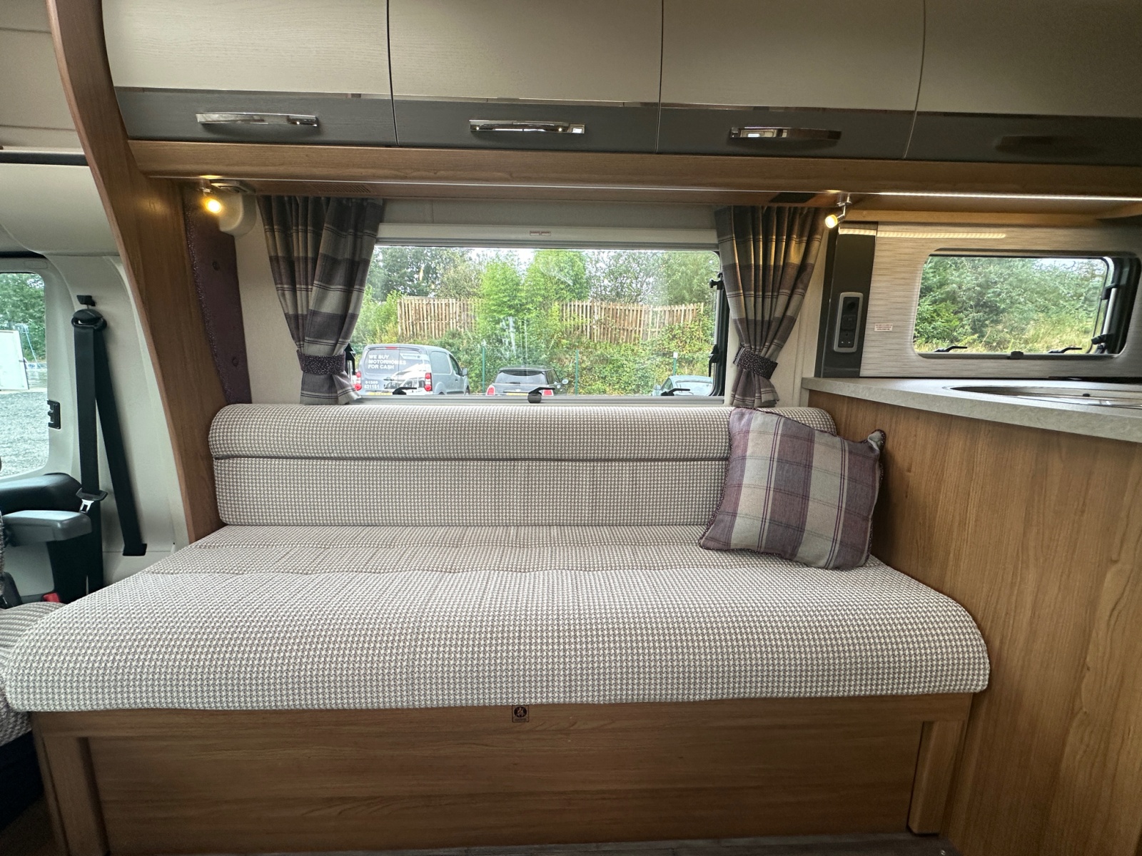 2017 Autotrail Tracker Rs For Sale Uc6171 20