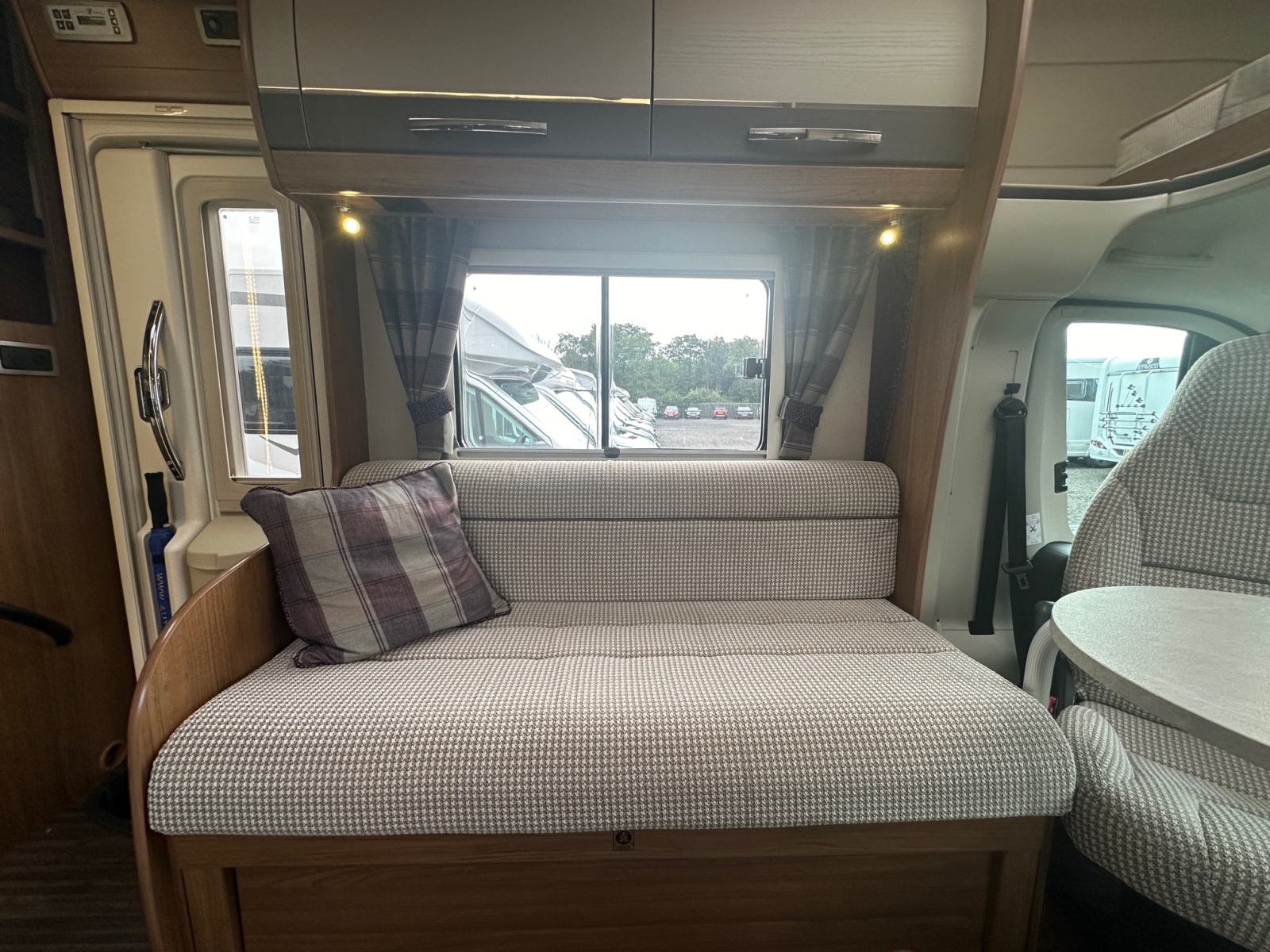 2017 Autotrail Tracker Rs For Sale Uc6171 21