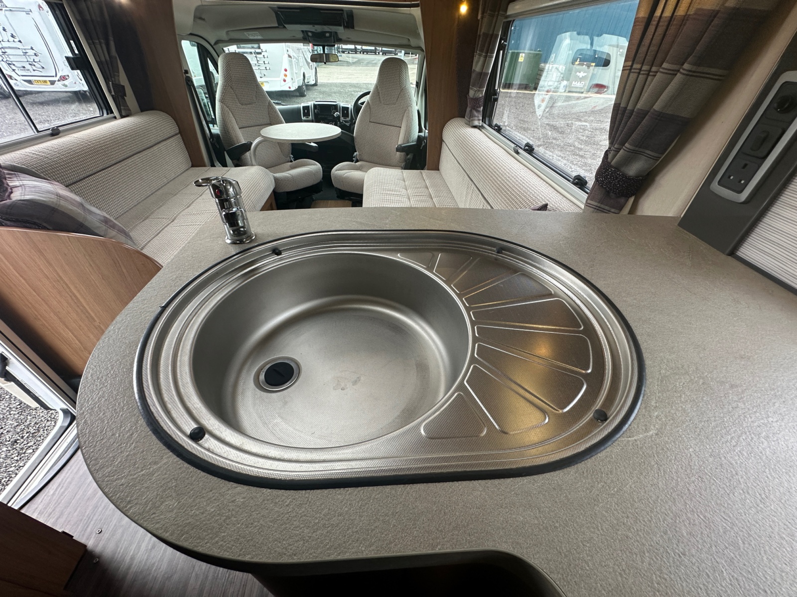 2017 Autotrail Tracker Rs For Sale Uc6171 24