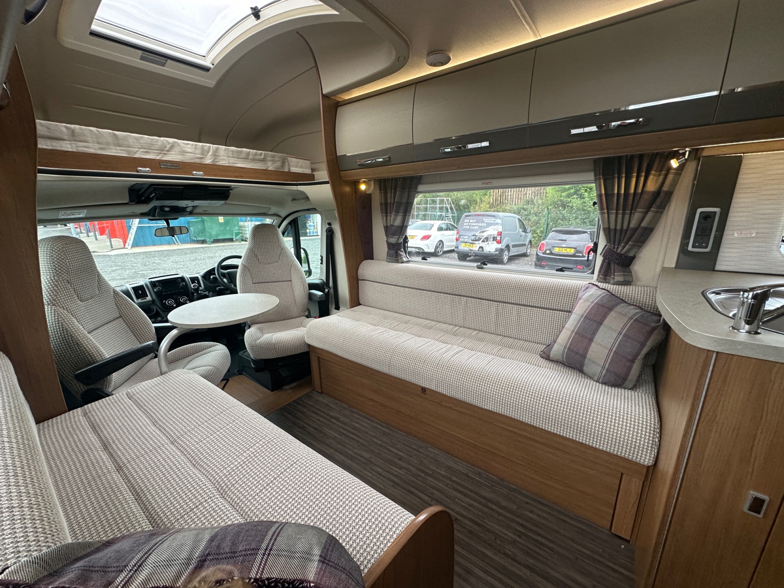 2017 Autotrail Tracker Rs For Sale Uc6171 36
