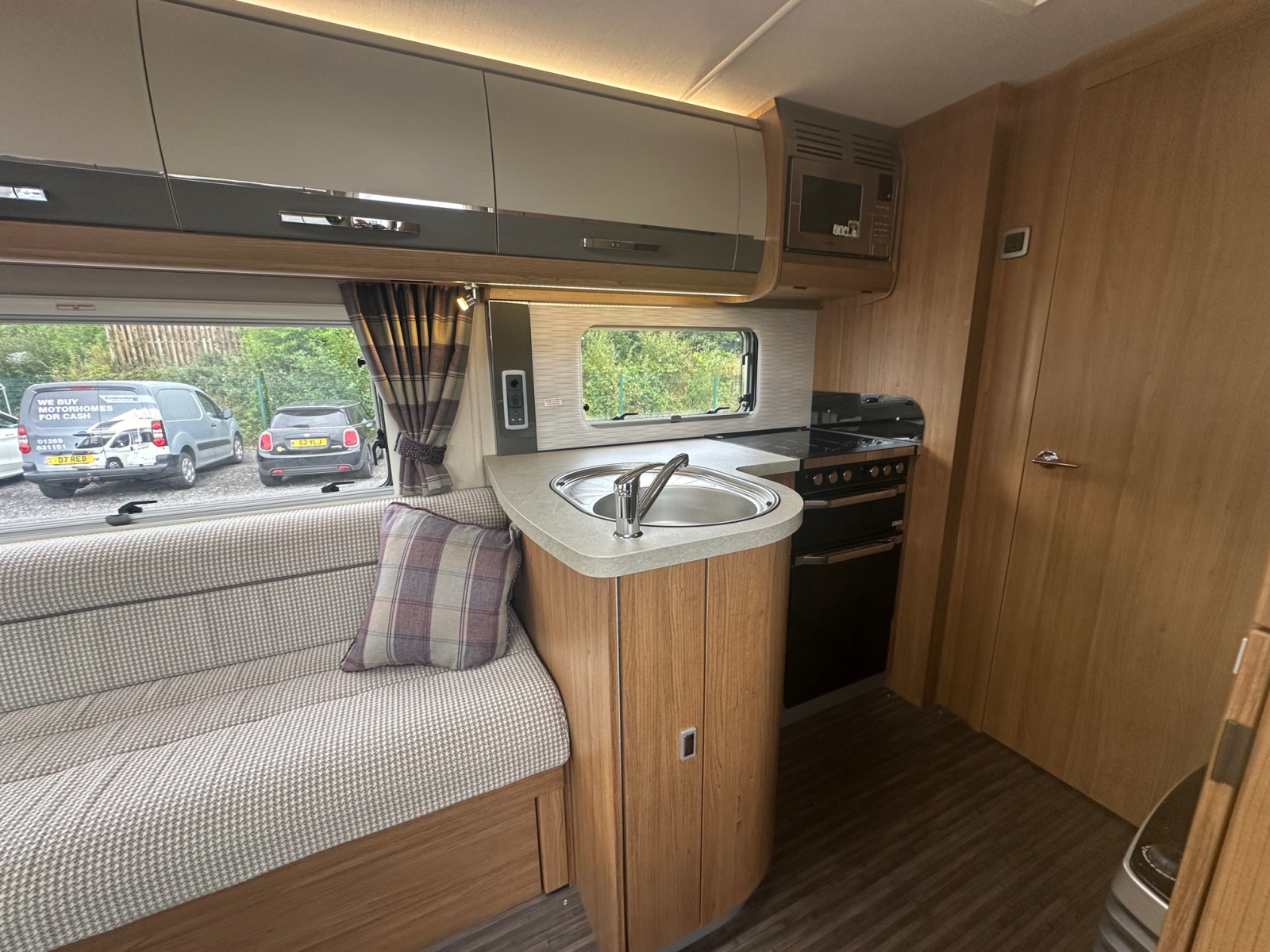 2017 Autotrail Tracker Rs For Sale Uc6171 37