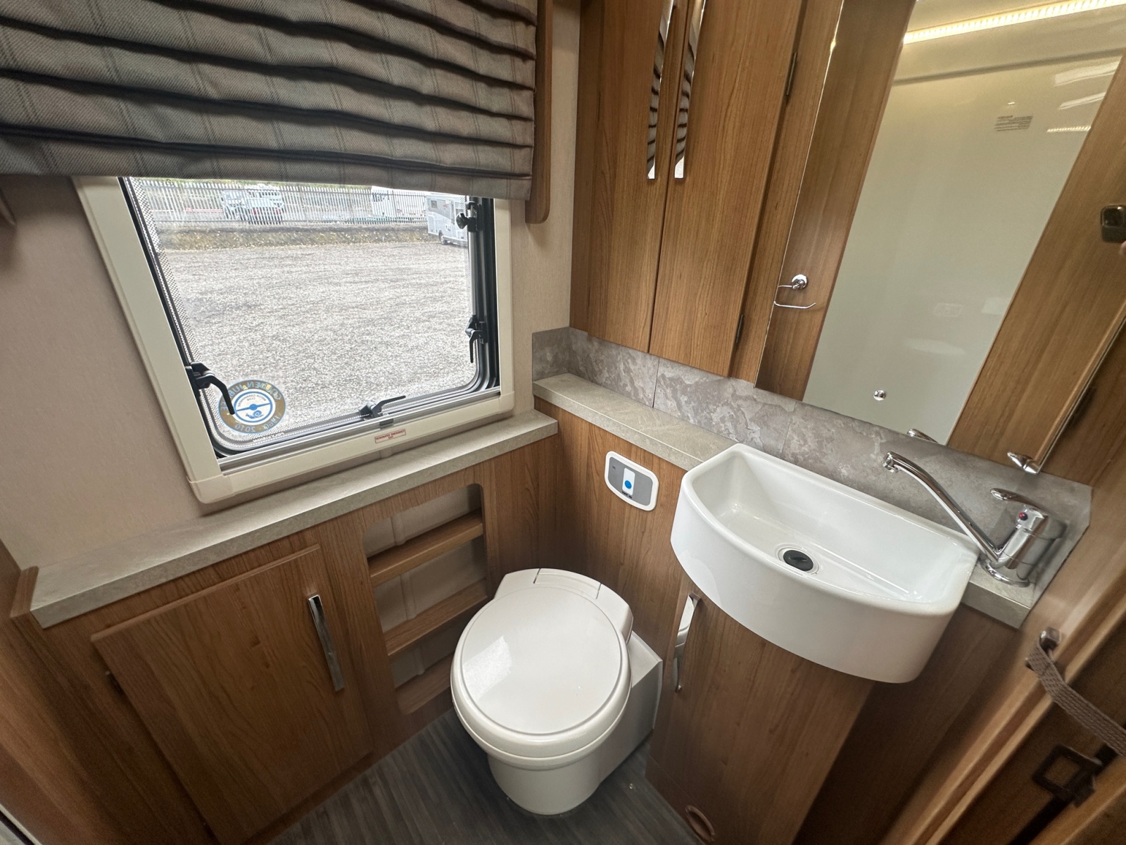 2017 Autotrail Tracker Rs For Sale Uc6171 43
