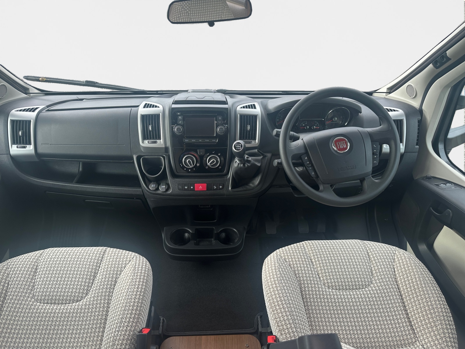 2017 Autotrail Tracker Rs For Sale Uc6171 9