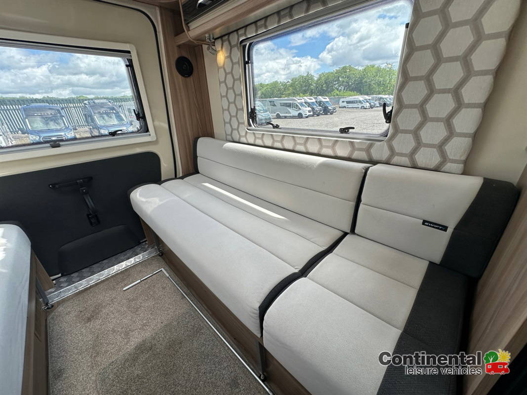 2018 Swift Rio 320 For Sale Uc6245 38