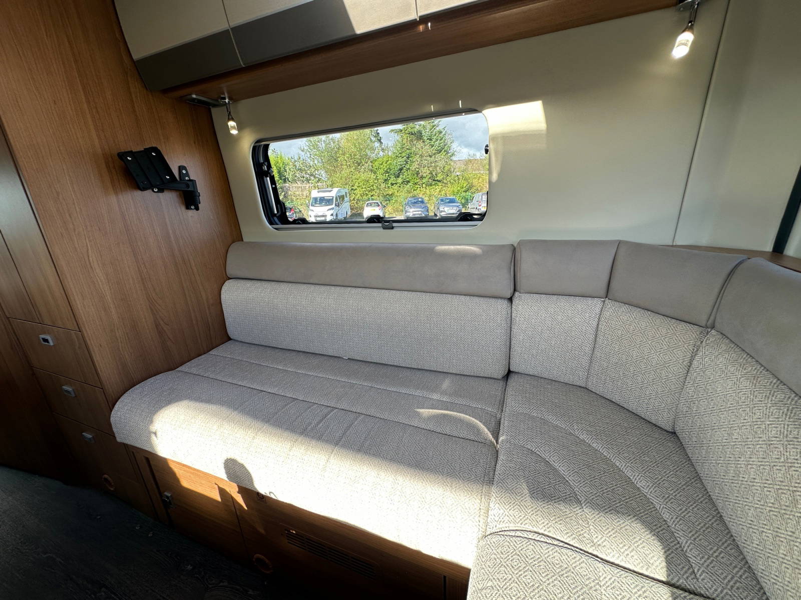 2019 Auto Trail V Line 634 Sport For Sale ROS370 36