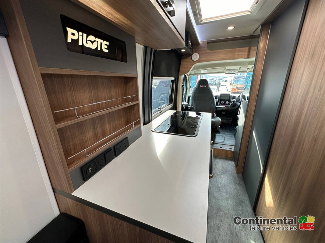 2022 Pilote V630 LG Van For Sale UC6207 36