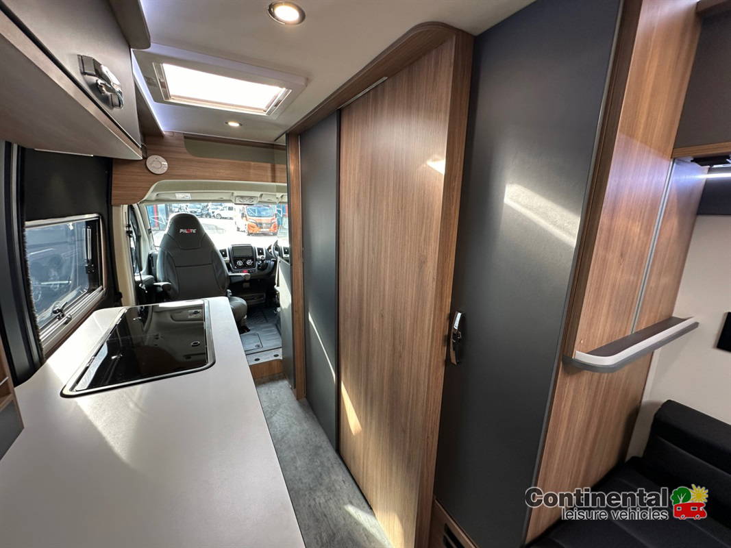 2022 Pilote V630 LG Van For Sale UC6207 38