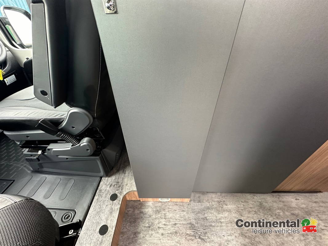 2022 Pilote V630 LG Van For Sale UC6207 55