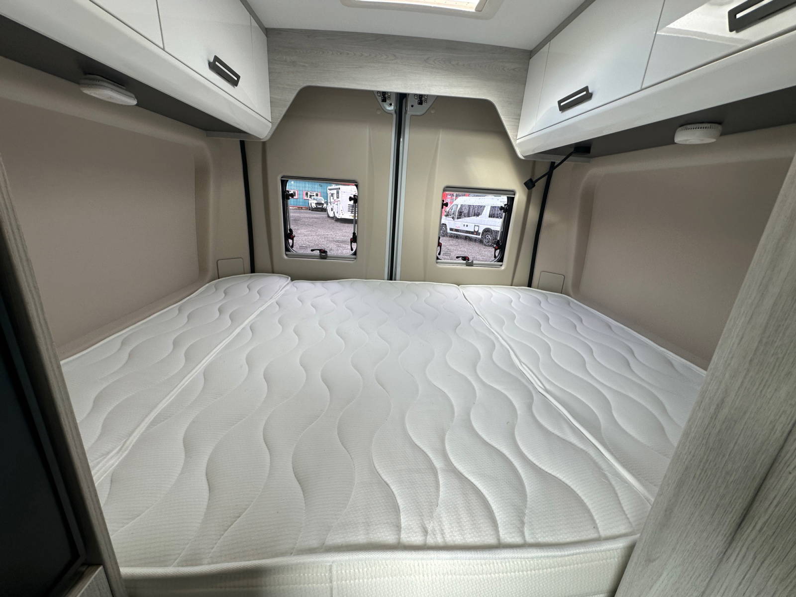 2025 Rollerteam Livingstone 2 For Sale UC6365 24