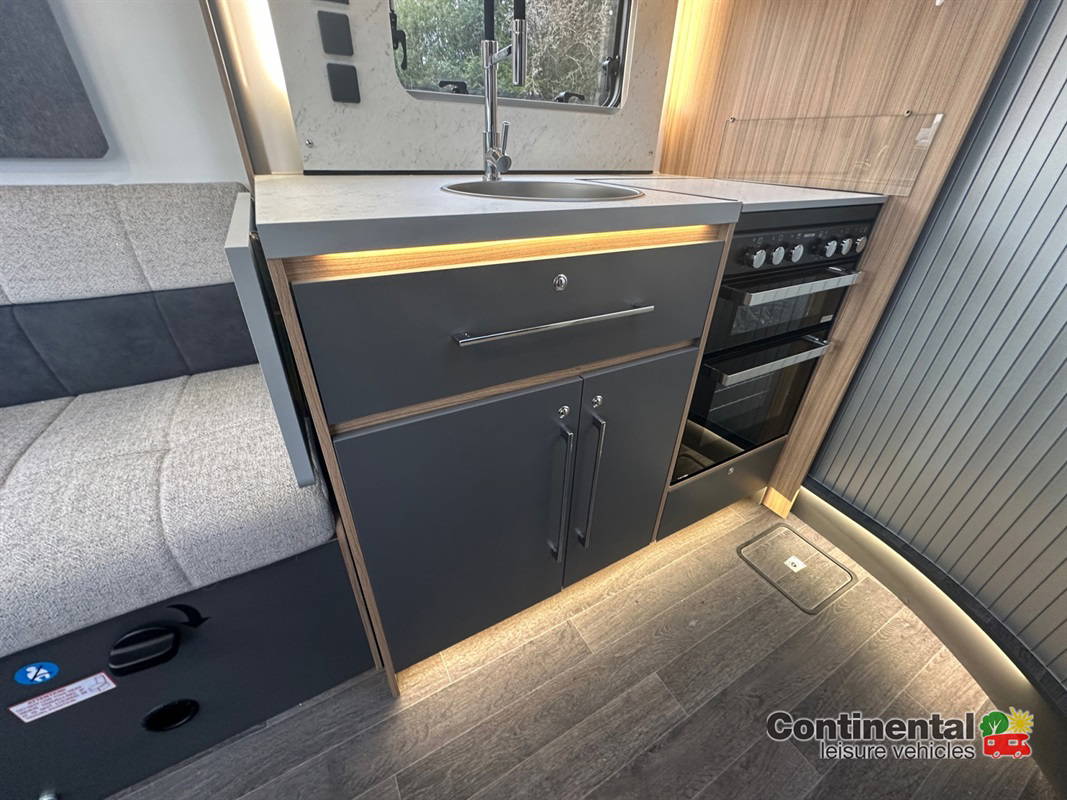 2025 Bailey Adamo 69 4 For Sale Bm5189 31