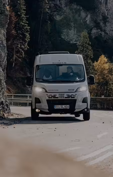 2025 Sunlight Campervans Header Mobile Dimmed