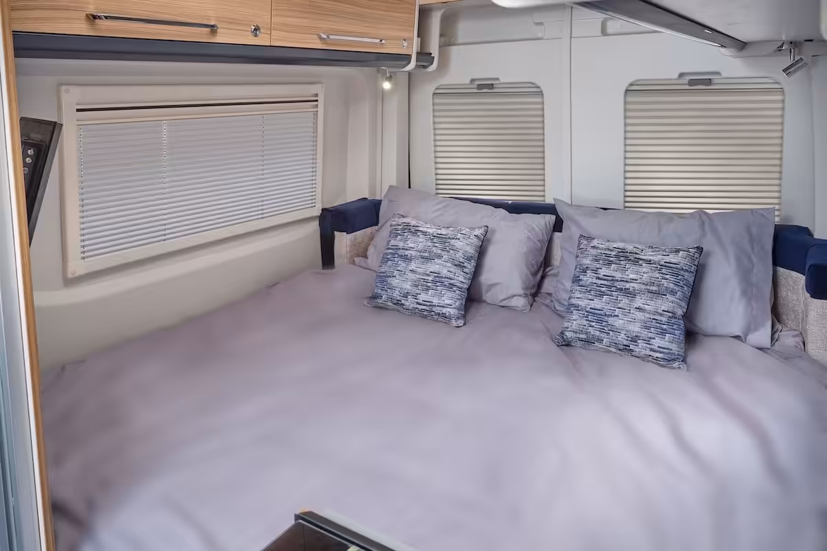 B62 Rear Double Bed Makeup
