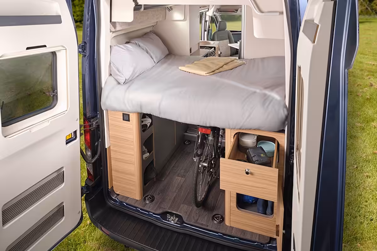 Endeavour B65 Double Bed With Storage