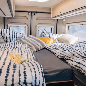Sunlight Camper Fixed Bed Square