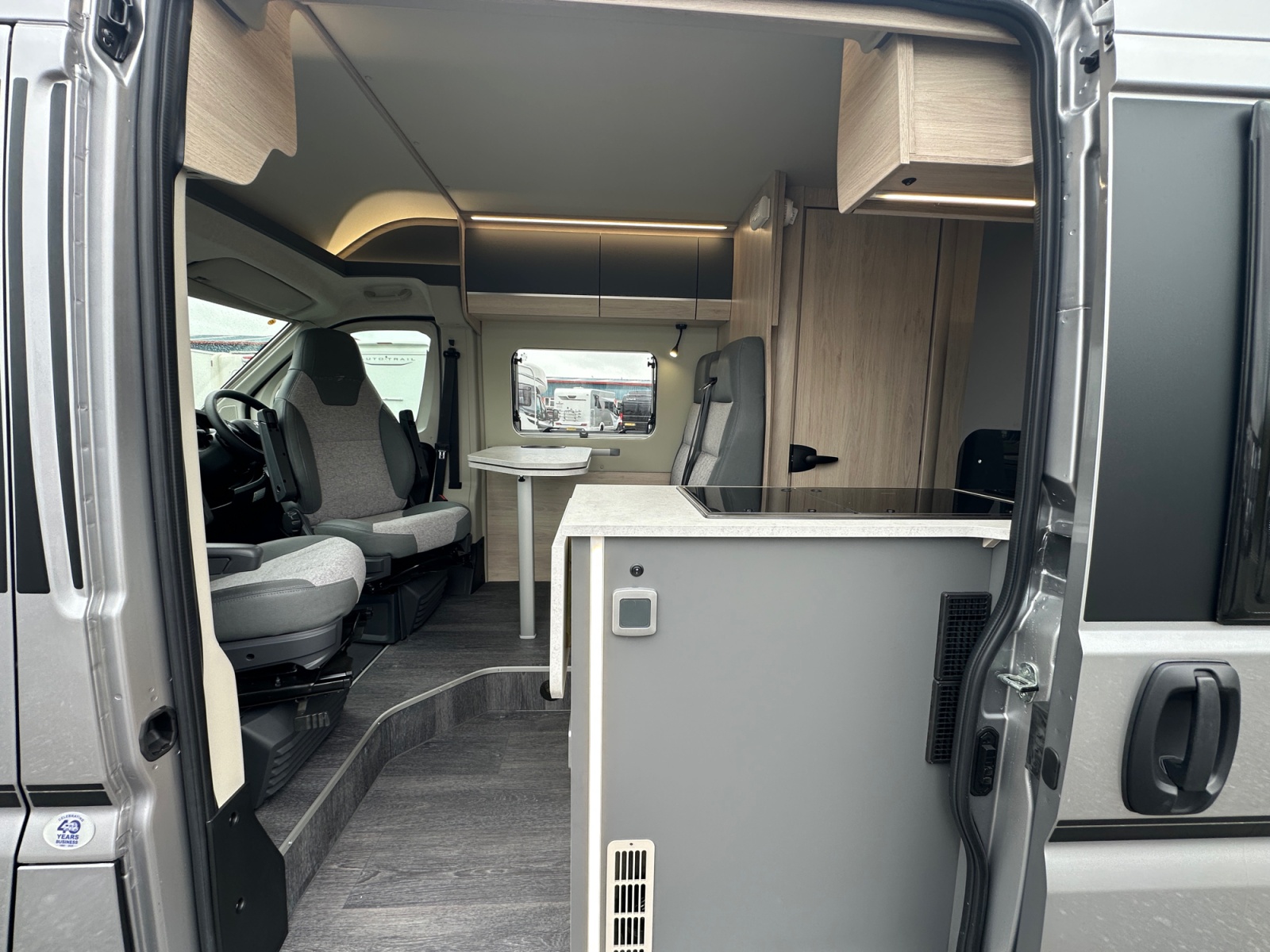 2026 Autotrail Expedition 68XL Flex For Sale AT5330 48