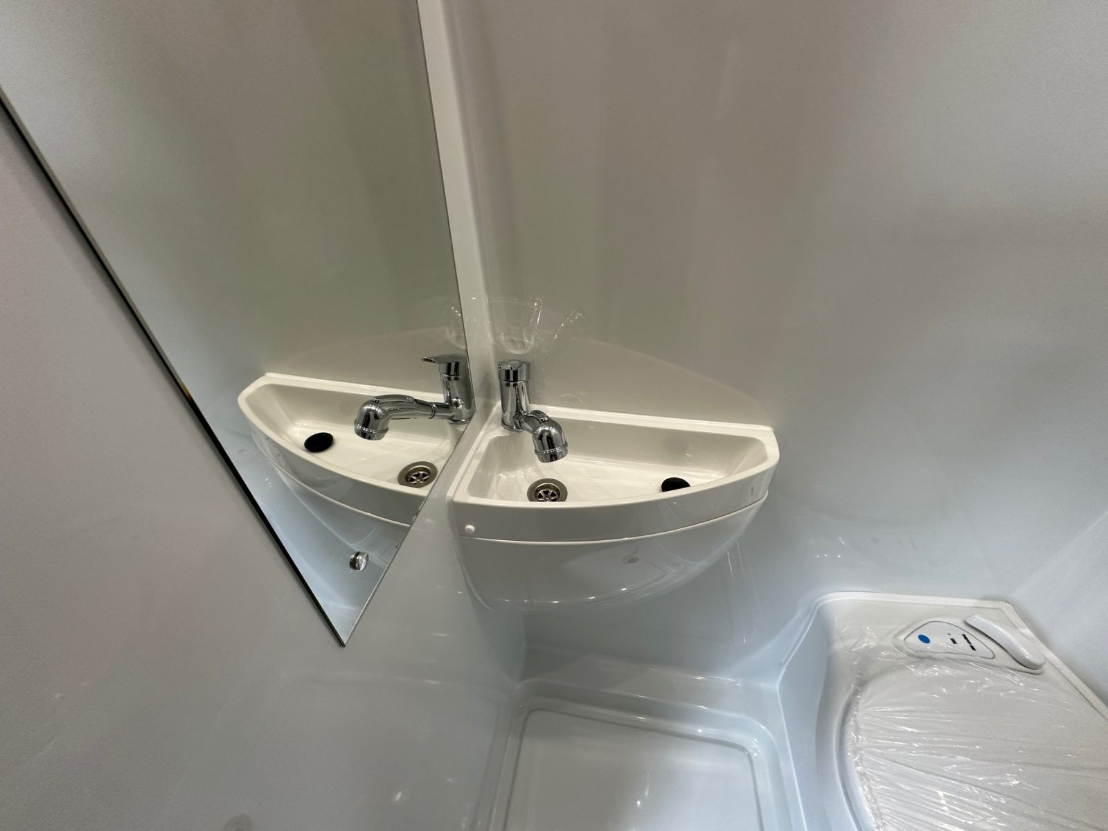 2026 Autotrail Expedition 68XL Flex For Sale AT5330 51