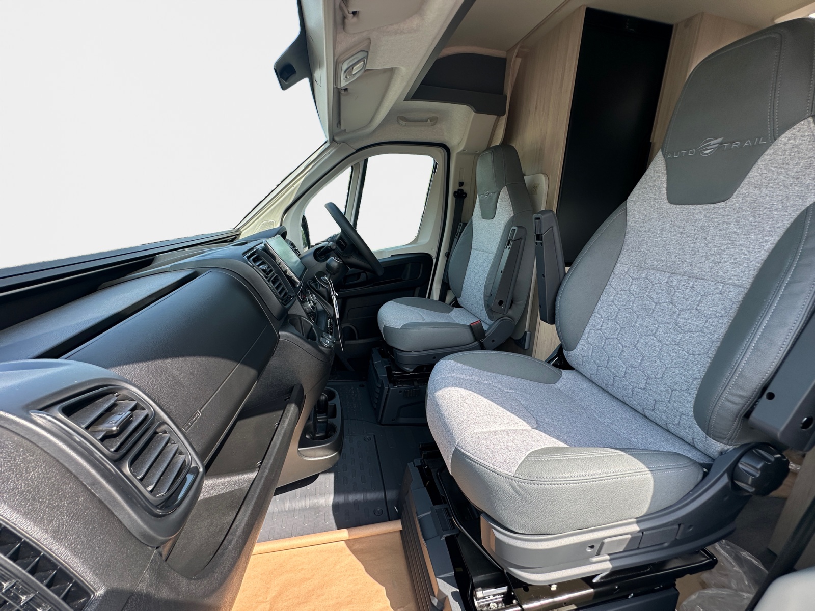 2026 Autotrail Expedition 66 For Sale AT5354 5