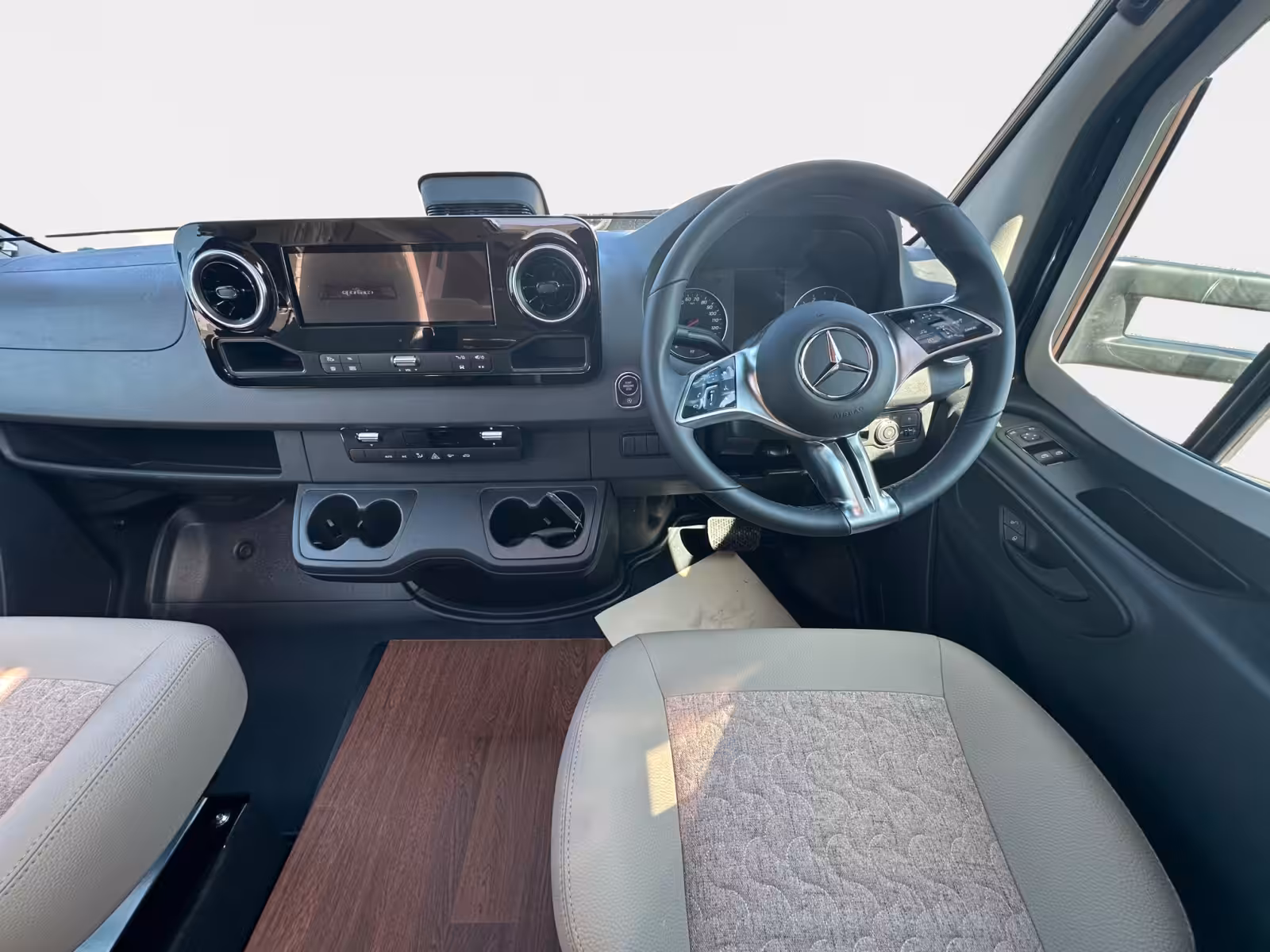 2025 Carthago C Line T 4.9 LE For Sale CA5216 10