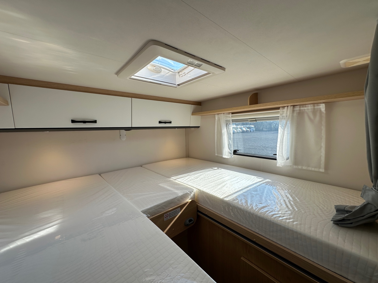 2025 Sunlight V66 Adventure For Sale SU5326 32