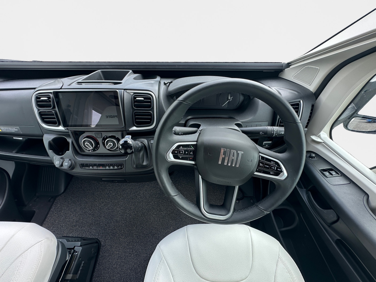 2025 Pilote P690D Evidence For Sale ROS355 12