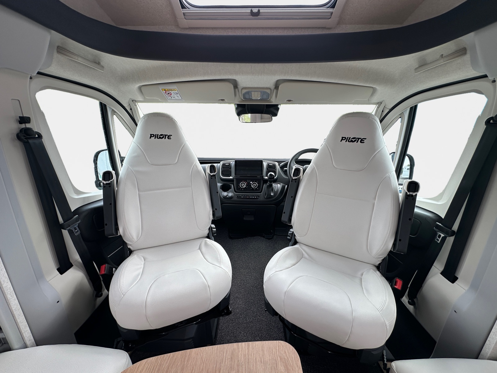 2025 Pilote P690D Evidence For Sale ROS355 15