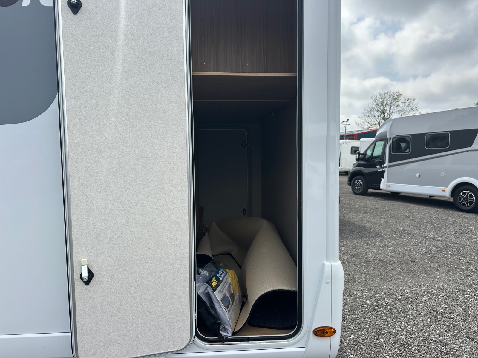 2025 Pilote P690D Evidence For Sale ROS355 19