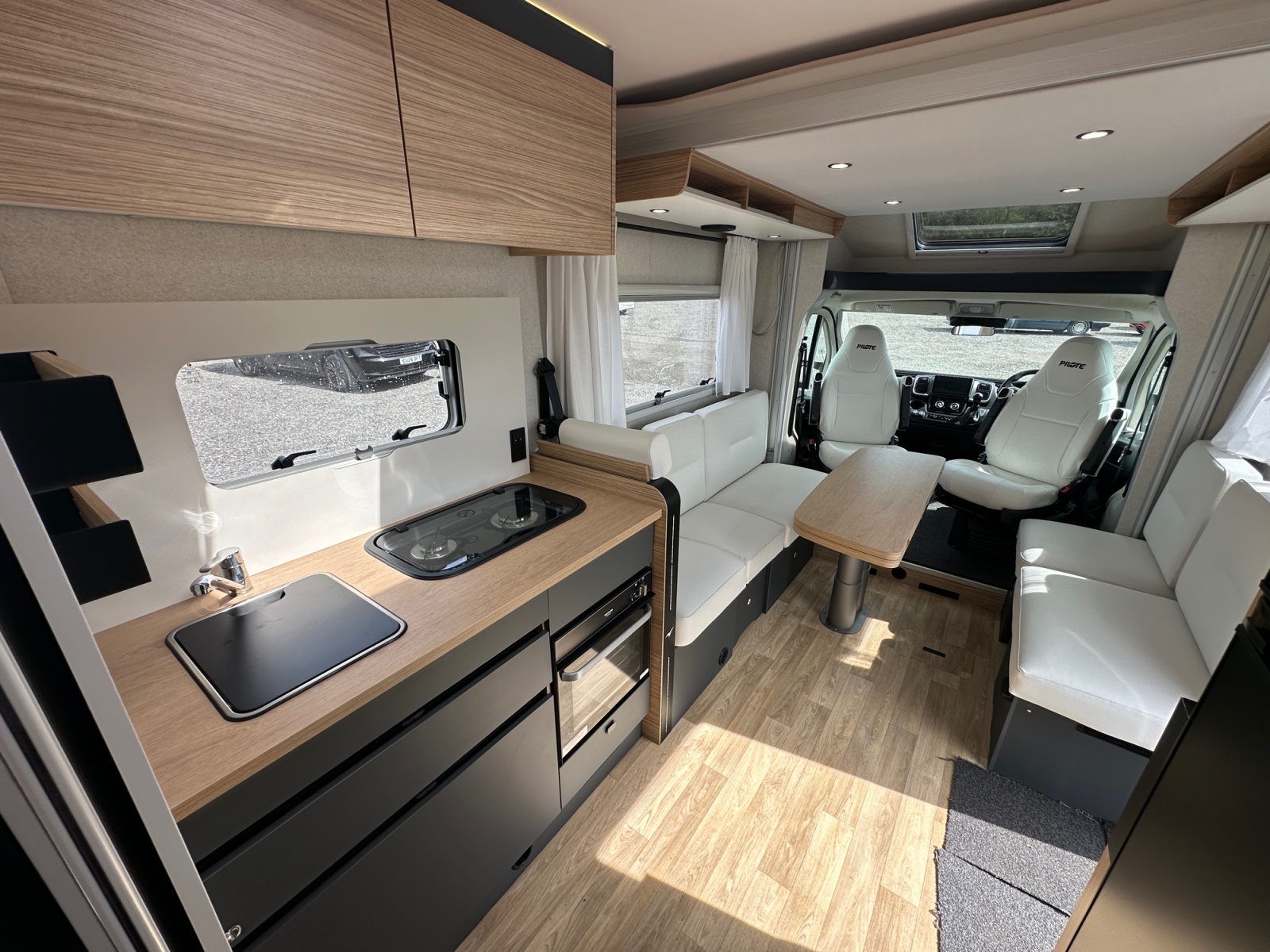 2025 Pilote P690D Evidence For Sale ROS355 58