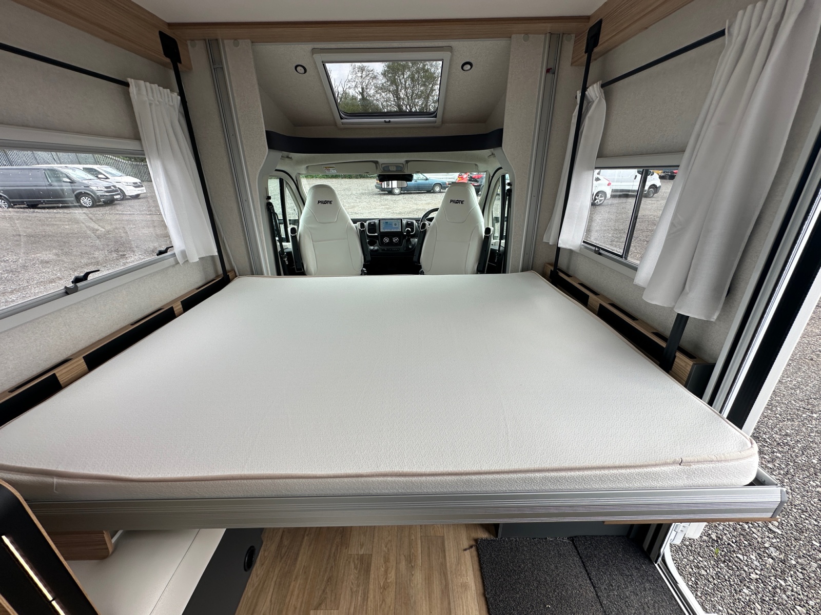 2025 Pilote P690D Evidence For Sale ROS355 60