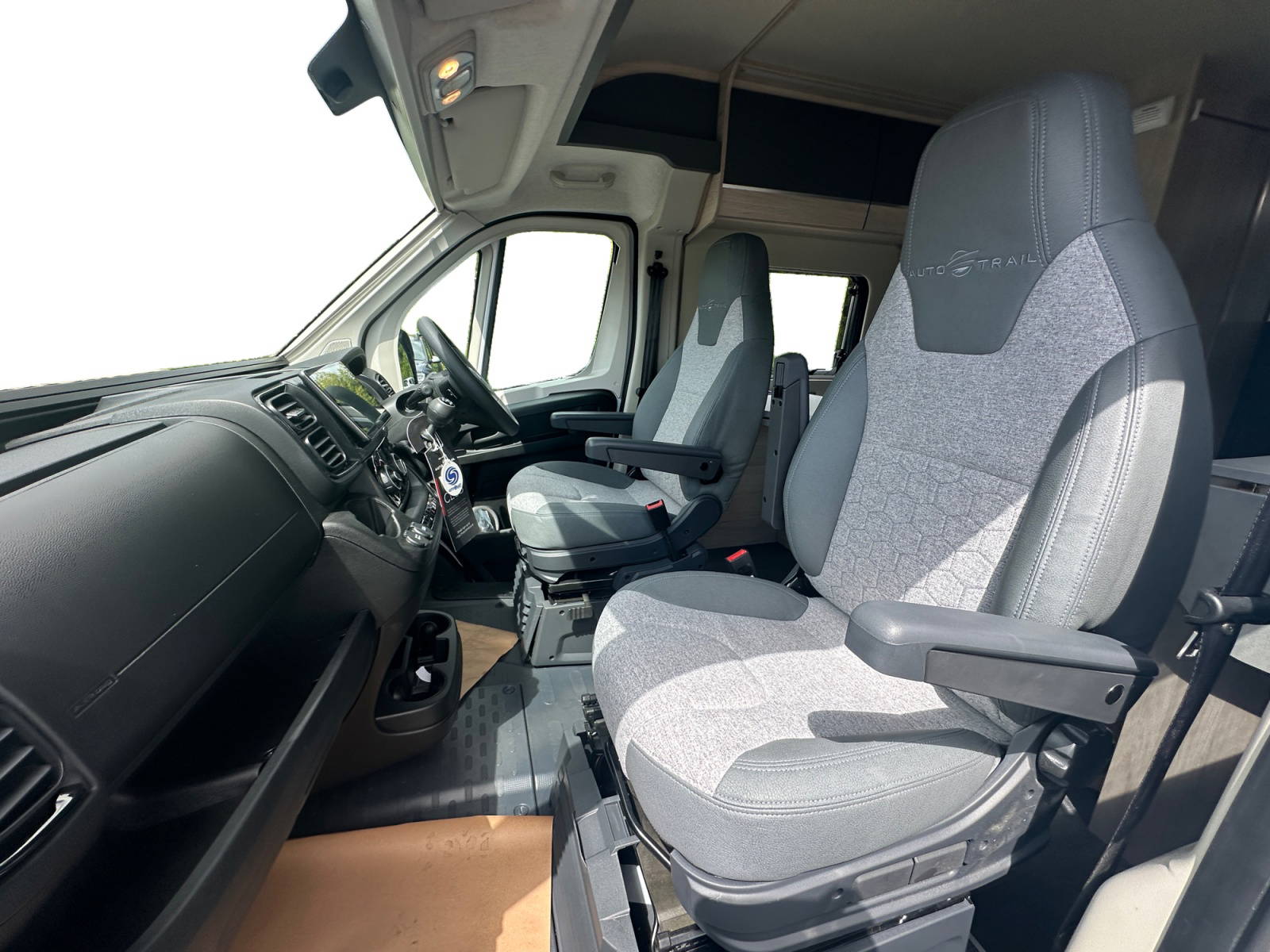 2026 Autotrail Expedition 68 For Sale AT5348 14