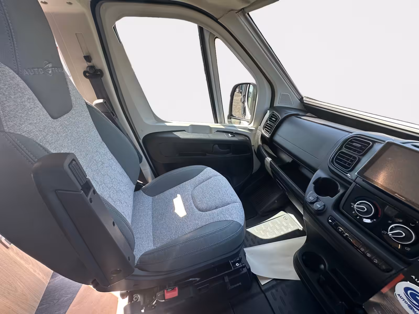 2026 Autotrail Expedition 68 XL For Sale AT5368 11