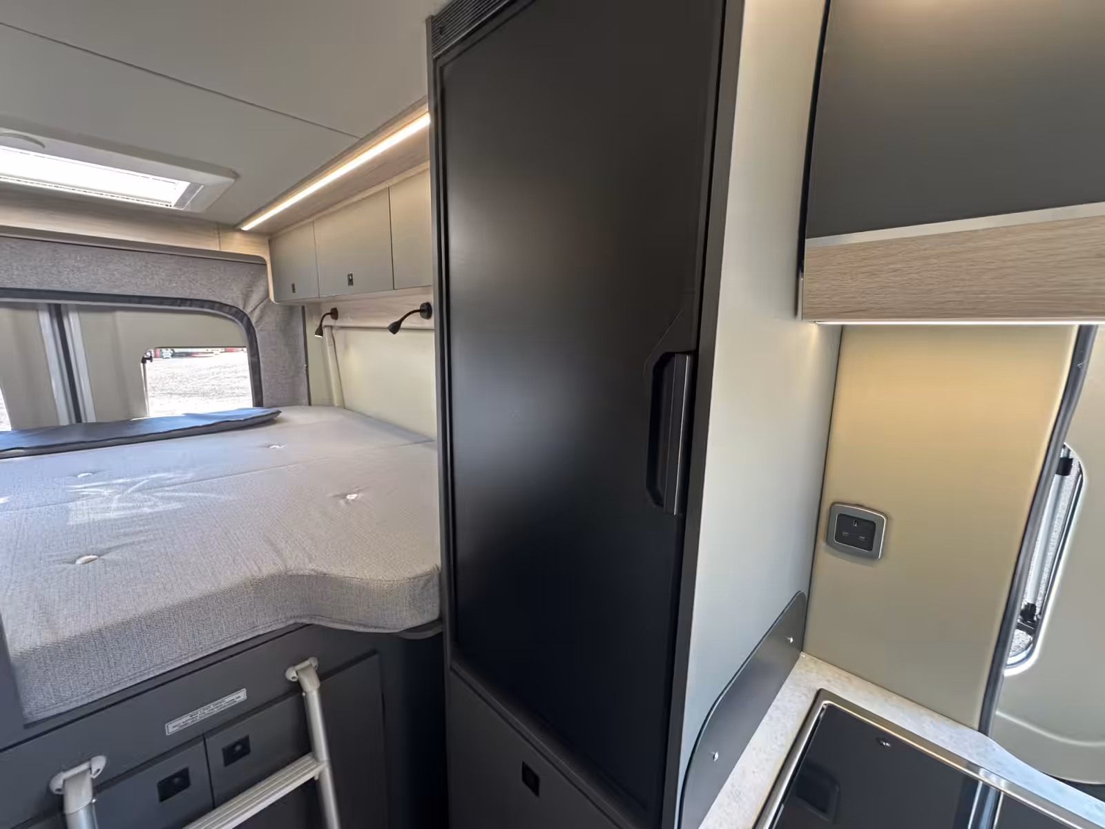 2026 Autotrail Expedition 68 XL For Sale AT5368 40