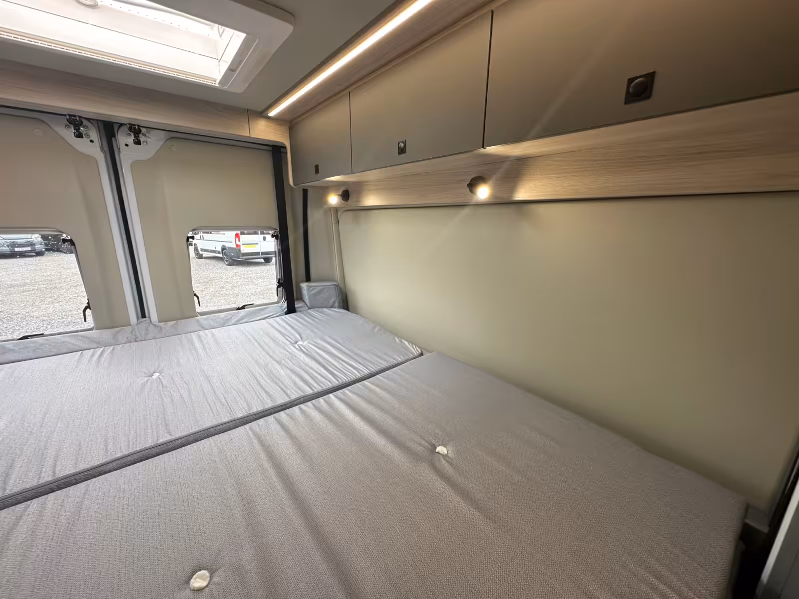2026 Autotrail Expedition 68XL Flex For Sale AT5373 44