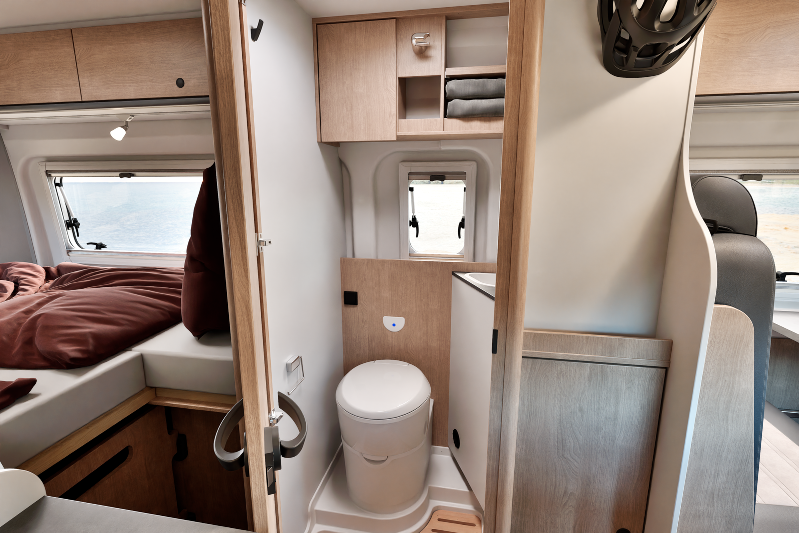 2027 SUNLIGHT CLIFF 640 RT