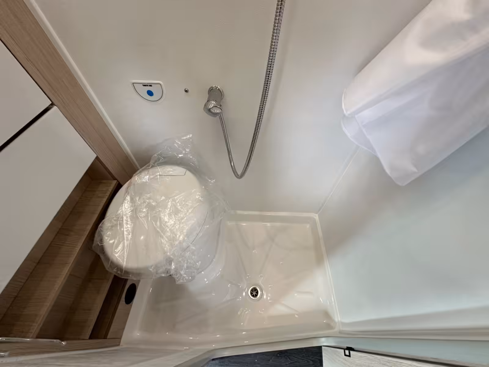 2027 Autotrail Expedition 54 For Sale AT5388 34