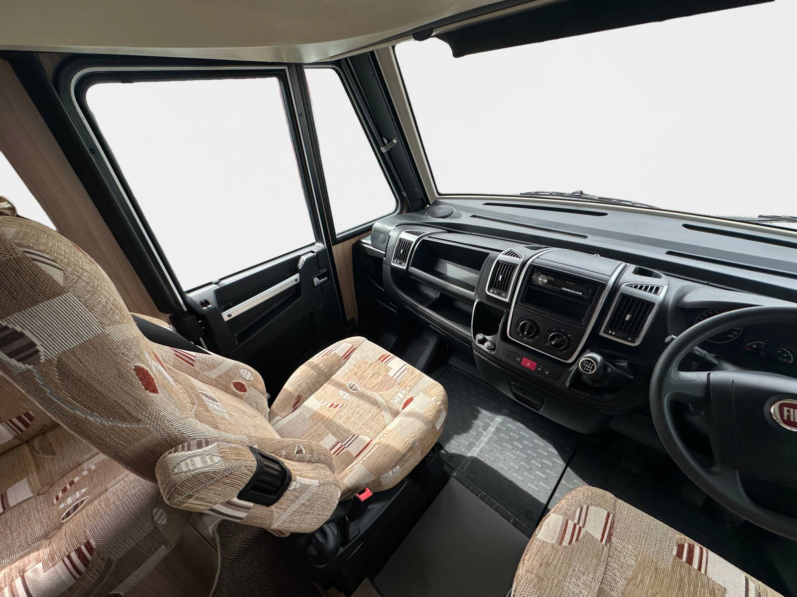 2013 Pilote 640 Reference UC6362 9