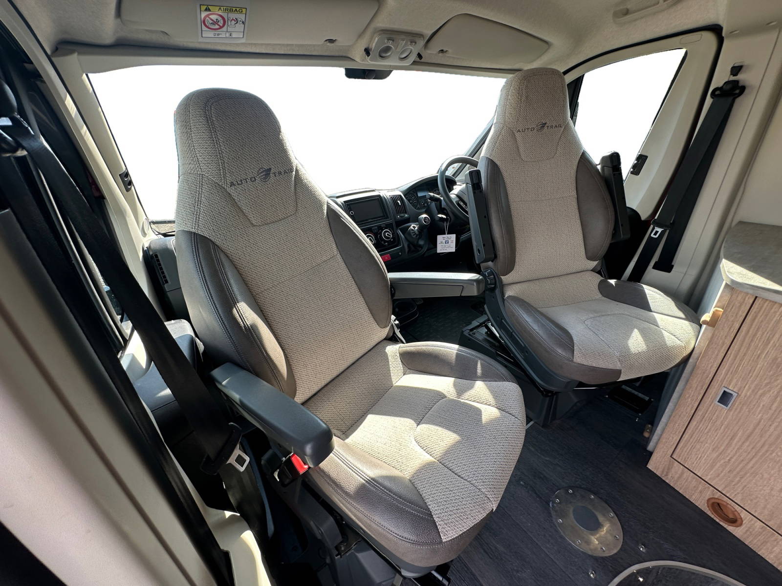 2020 Autotrail V Line 635 SE For Sale UC6383 14