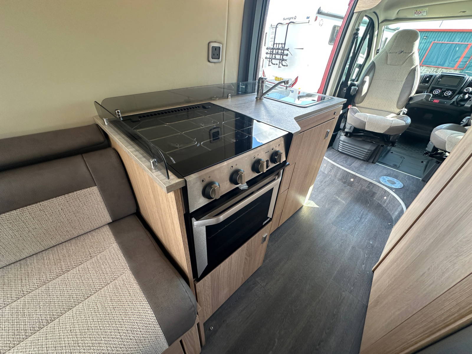 2020 Autotrail V Line 635 SE For Sale UC6383 23