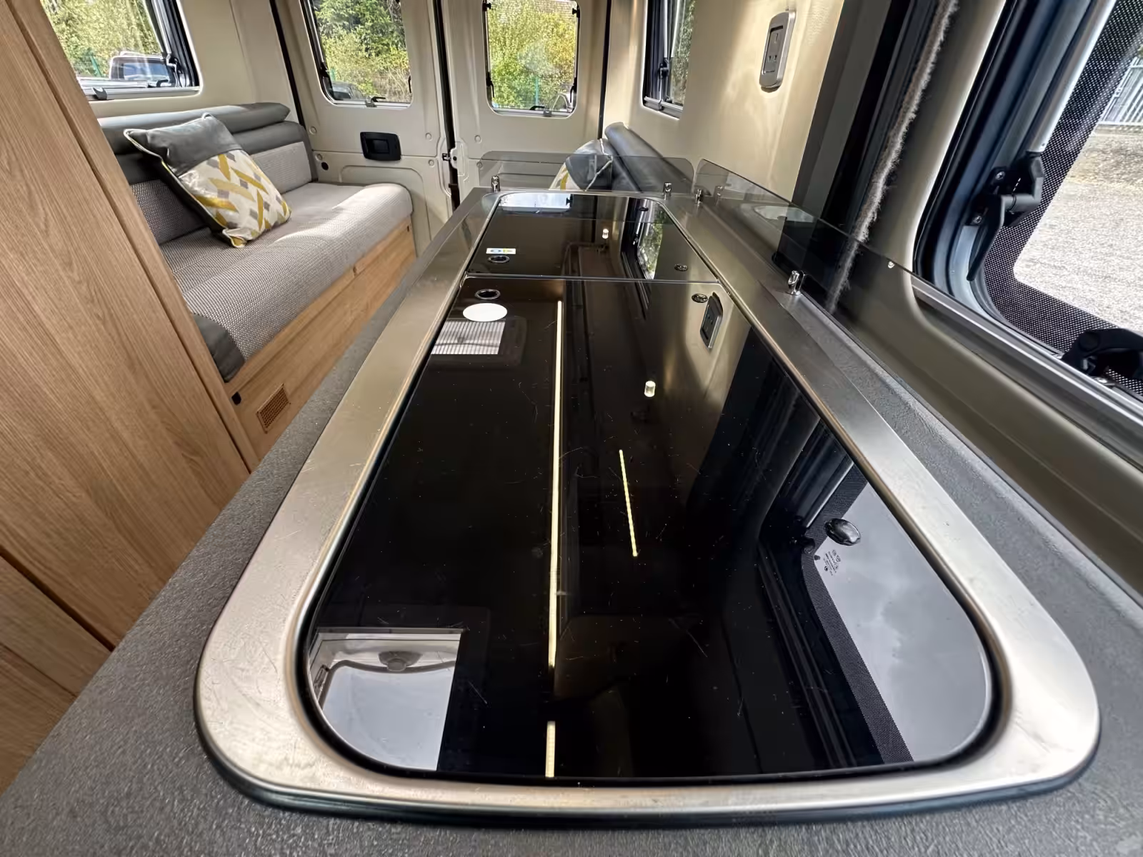 2021 Autotrail V Line 660S For Sale UC6388 18