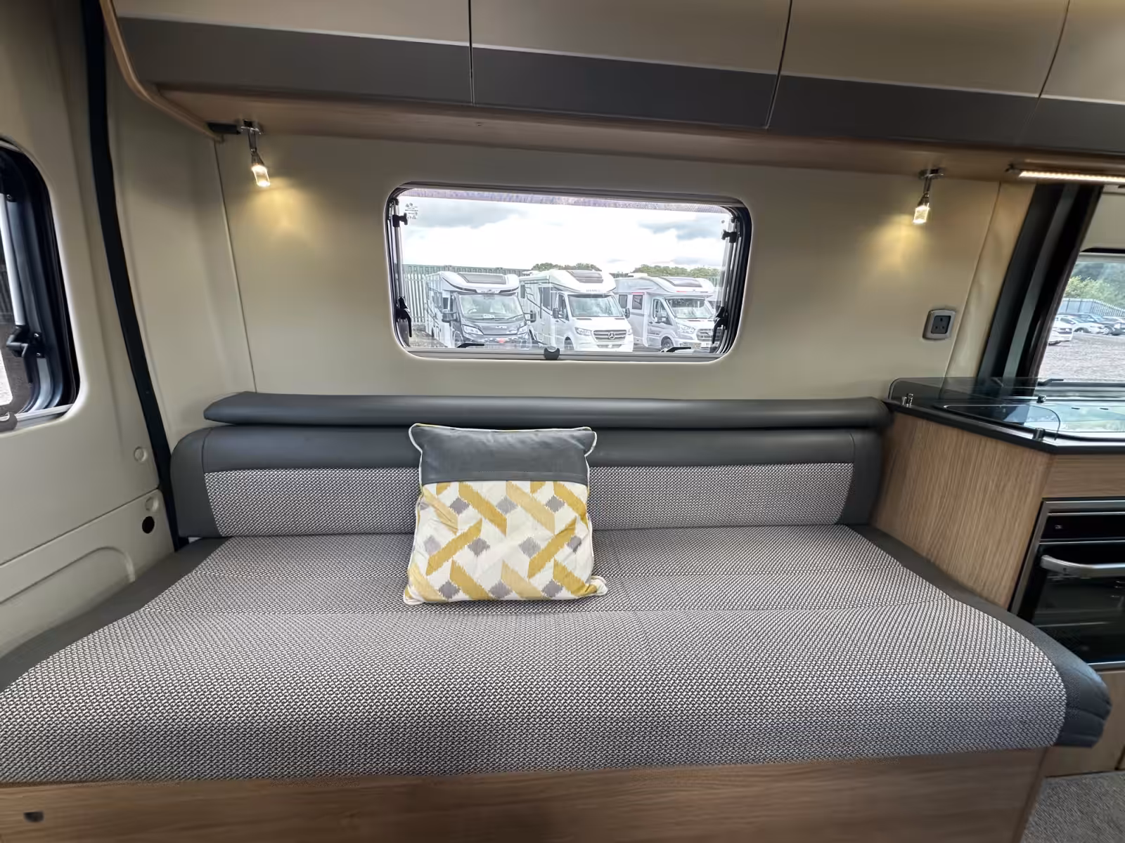 2021 Autotrail V Line 660S For Sale UC6388 26