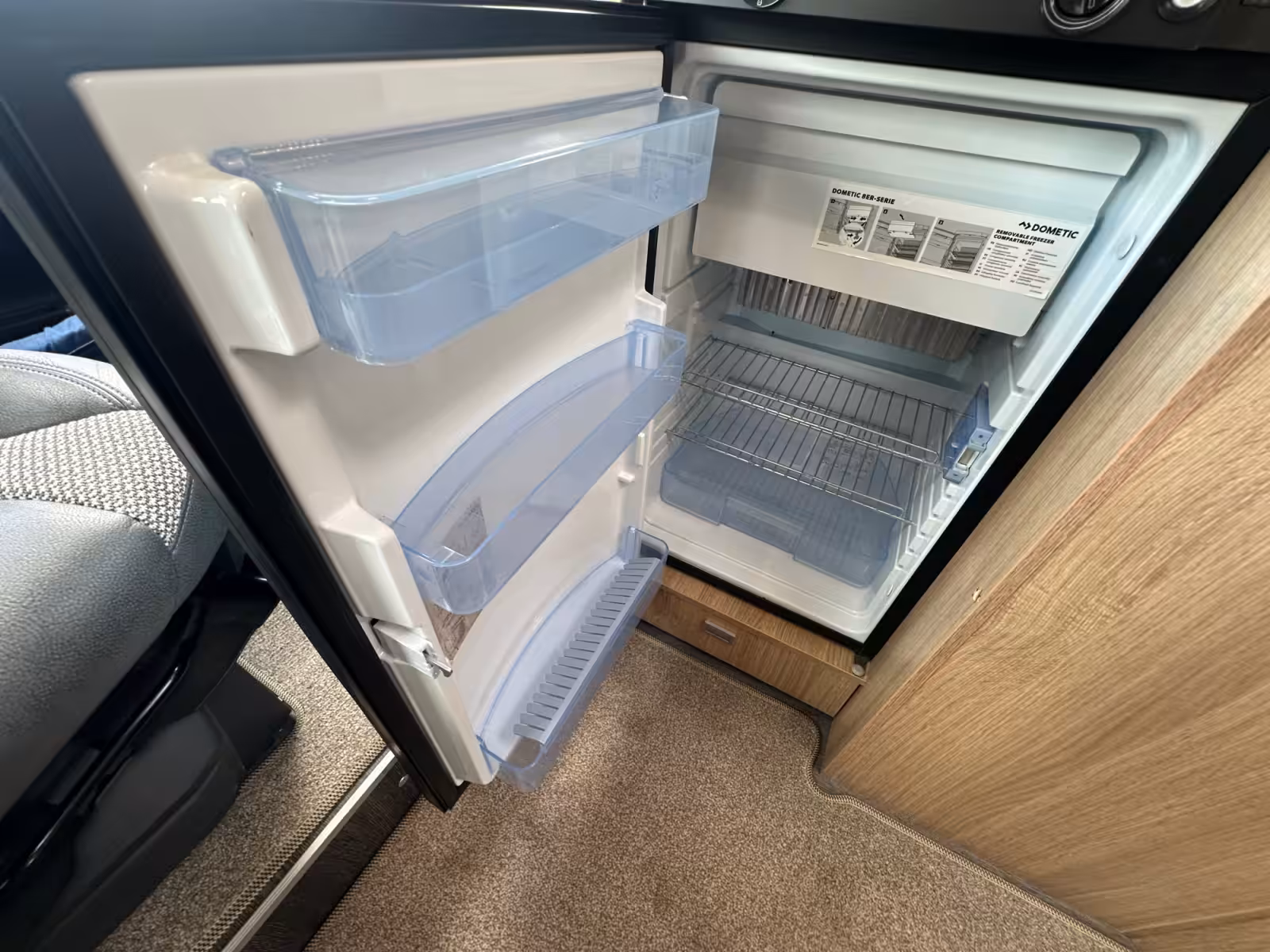 2021 Autotrail V Line 660S For Sale UC6388 30