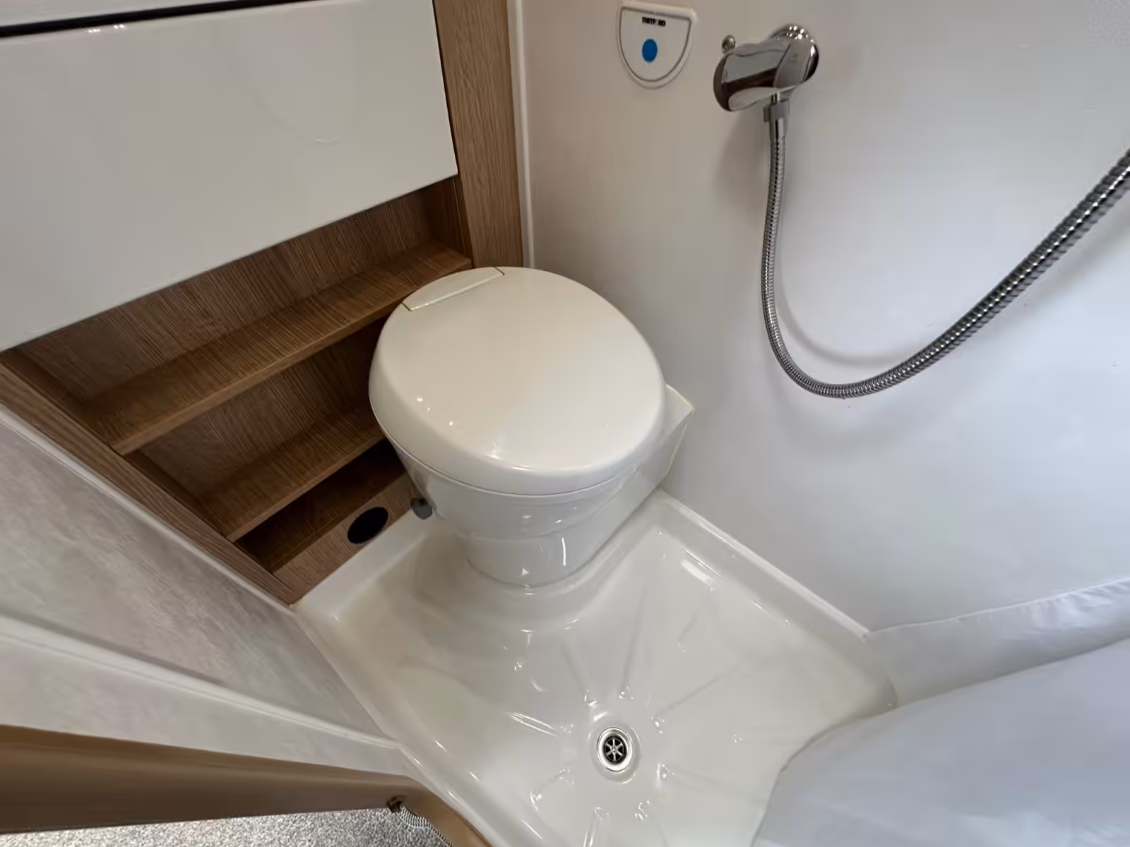 2021 Autotrail V Line 660S For Sale UC6388 33