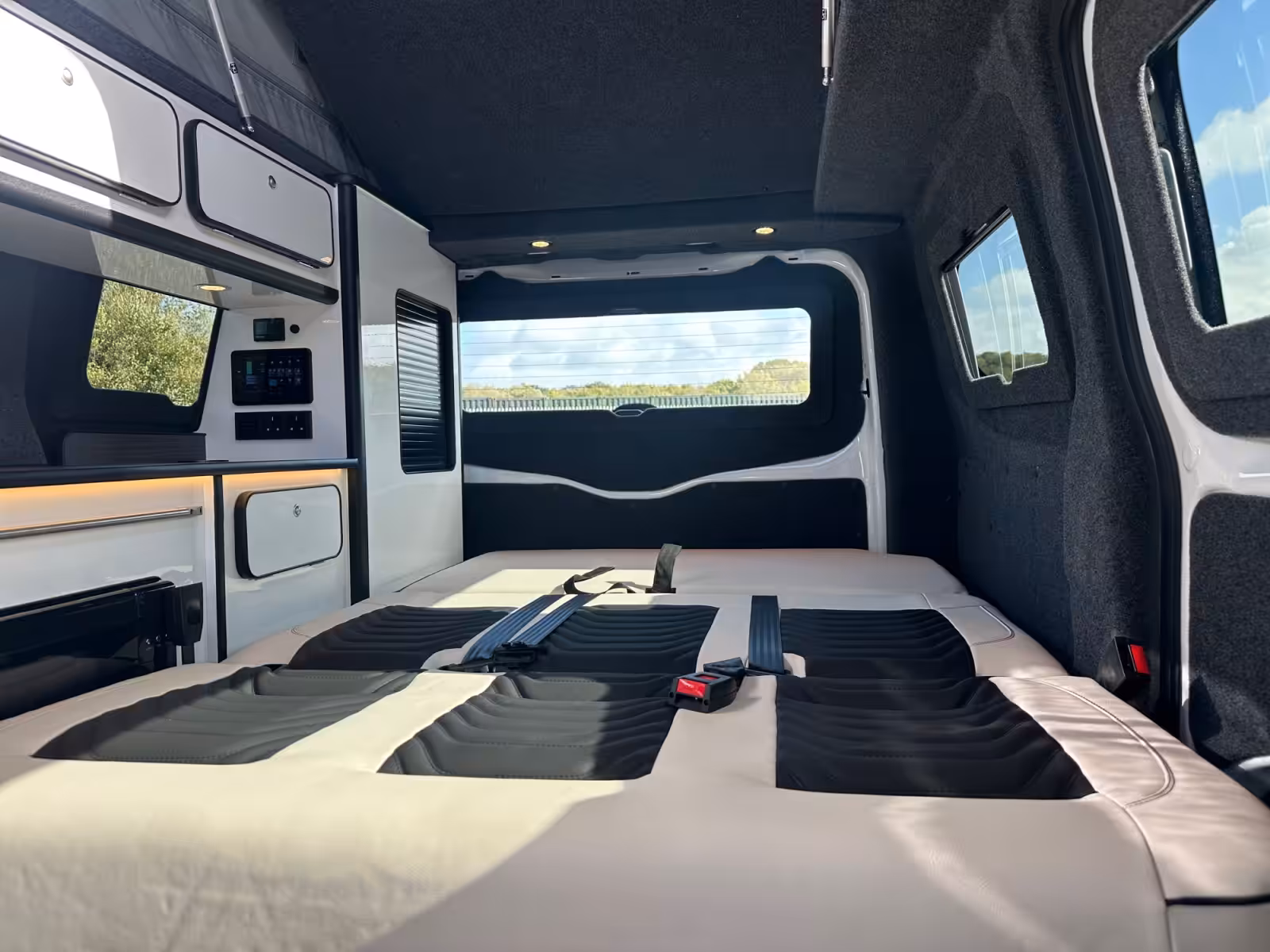 2026 CamperKing Freedom SWB UC6400 45