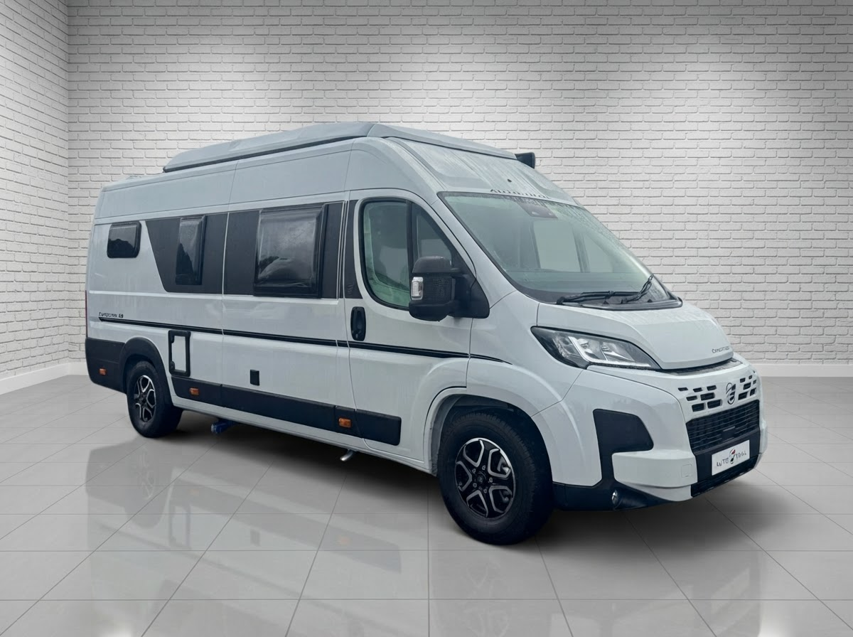 ZFA25000XTMD07631 06 Front Right