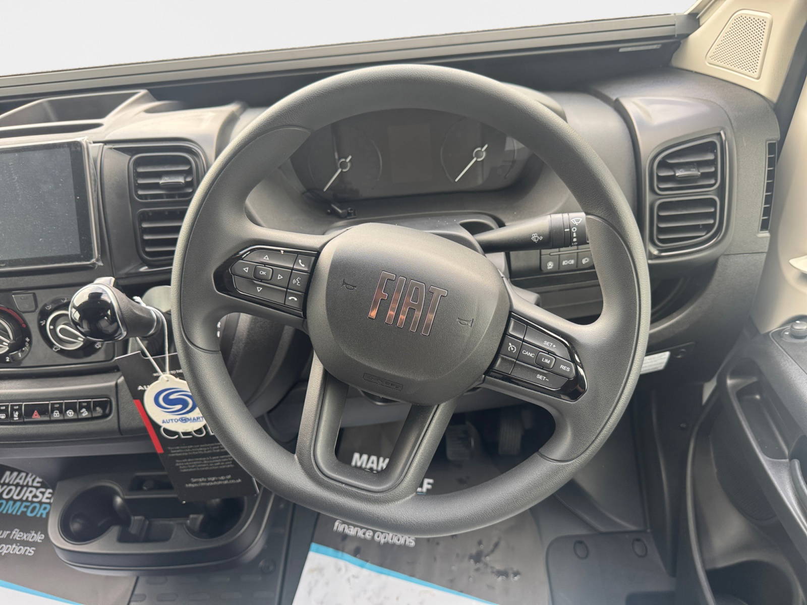 ZFA25000XTMD07631 11 Steering Wheel Driver