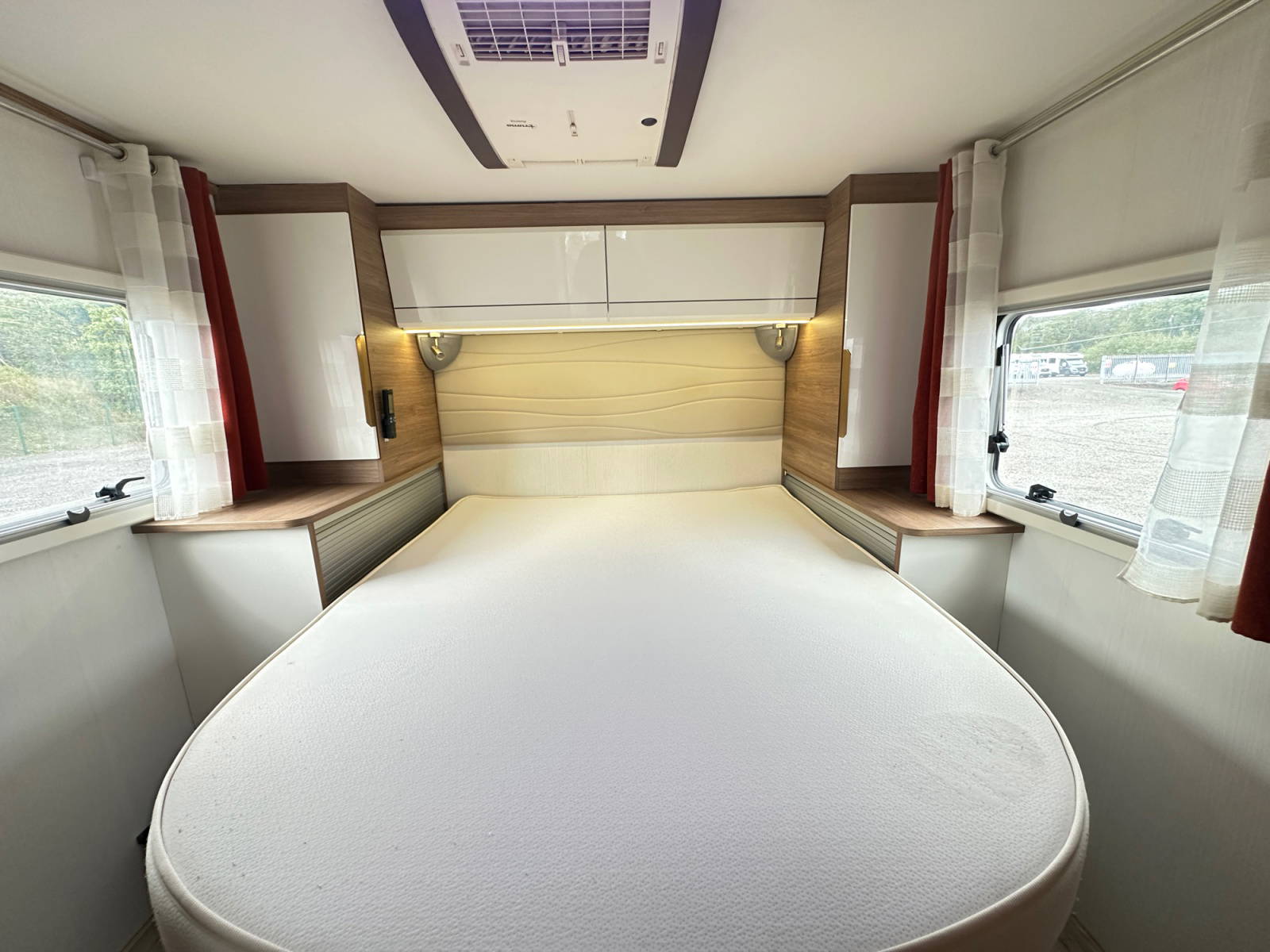 2020 Pilote P740 Essential Exclusive Edition For Sale UC6401 12