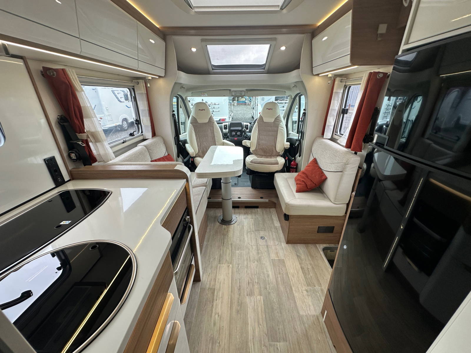 2020 Pilote P740 Essential Exclusive Edition For Sale UC6401 18