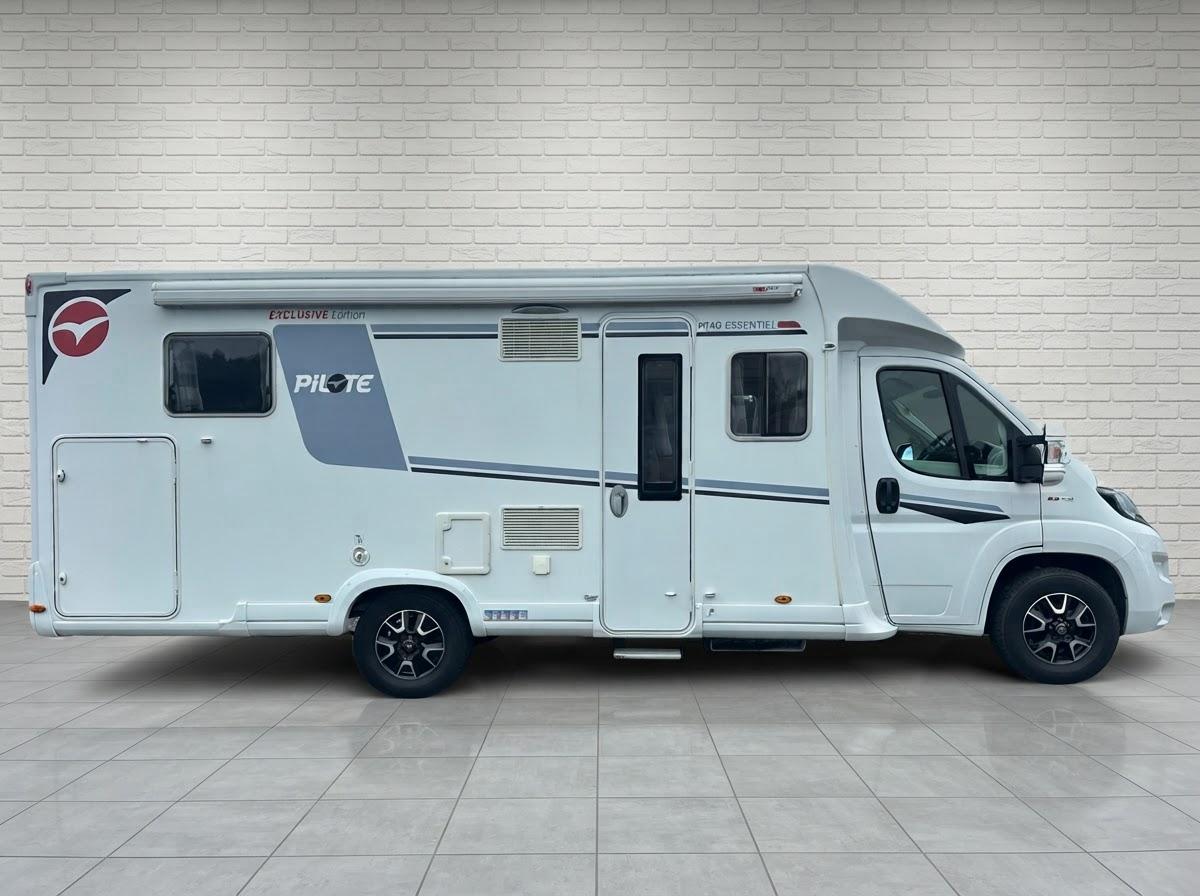 2020 Pilote P740 Essential Exclusive Edition For Sale UC6401 57