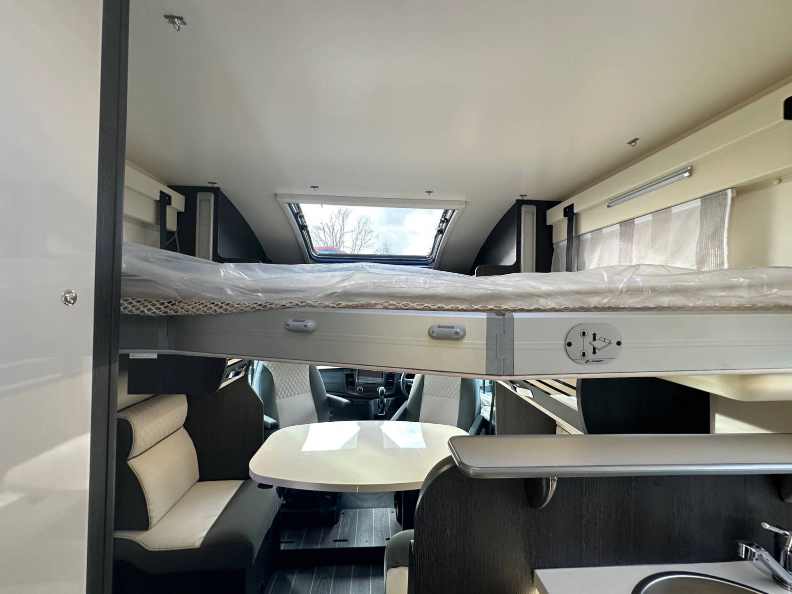 2024 Roller Team Zefiro 665 Automatic Motorhome For Sale UC6403 57